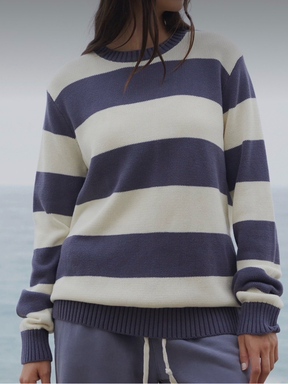 BRANDY MELVILLE CREAM BLUE STRIPE OVERSIZED CREWNECK SWEATER ONE SIZE